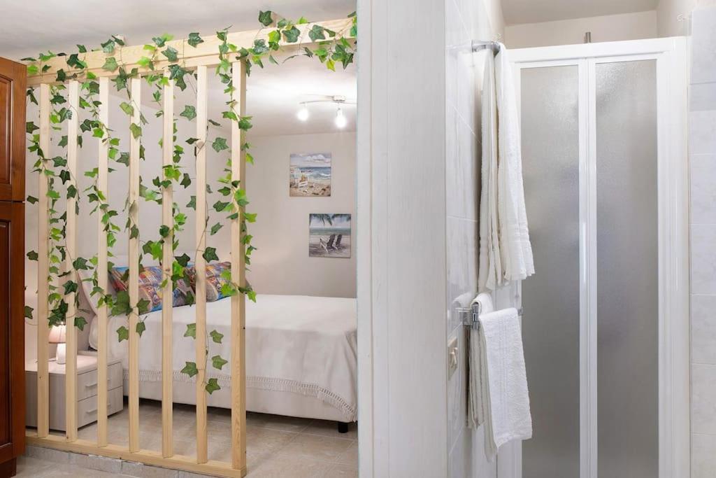 Casa Della Nonna Teresa Apartment บอร์ดิเกรา ภายนอก รูปภาพ